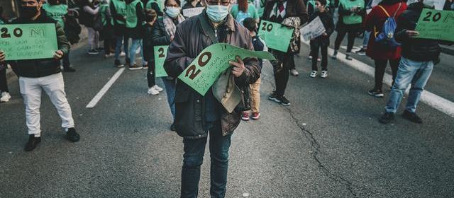 公开线索对照：暑期档119亿收官背后：排片场次没疯涨，反套路小片却把上座率拉回来了